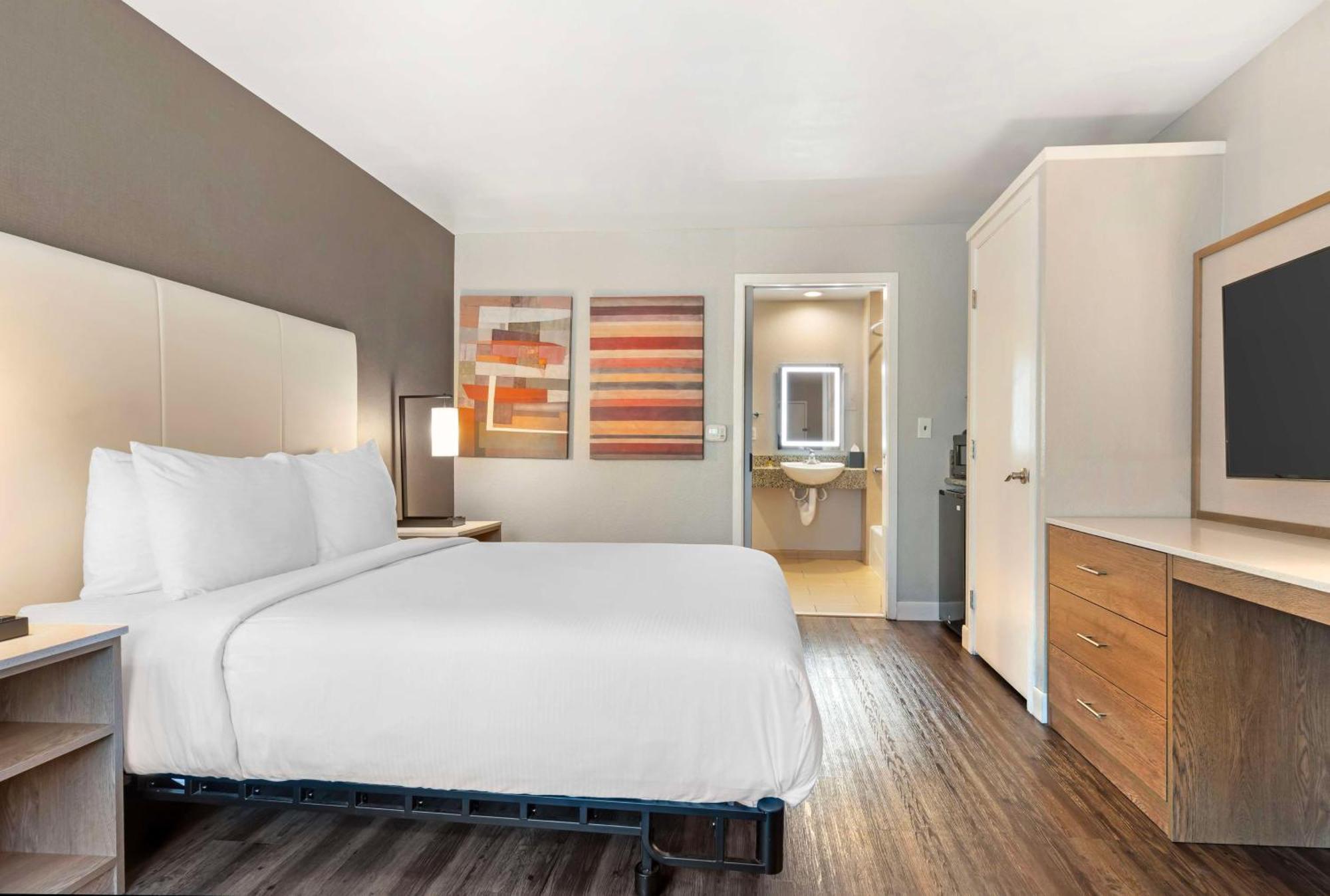 Best Western Plus Rancho Cordova Inn Bagian luar foto