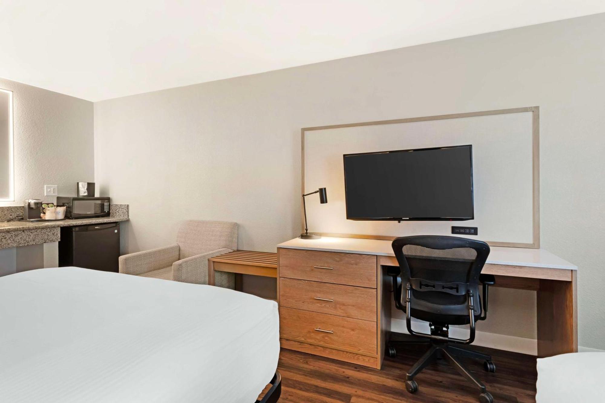 Best Western Plus Rancho Cordova Inn Bagian luar foto