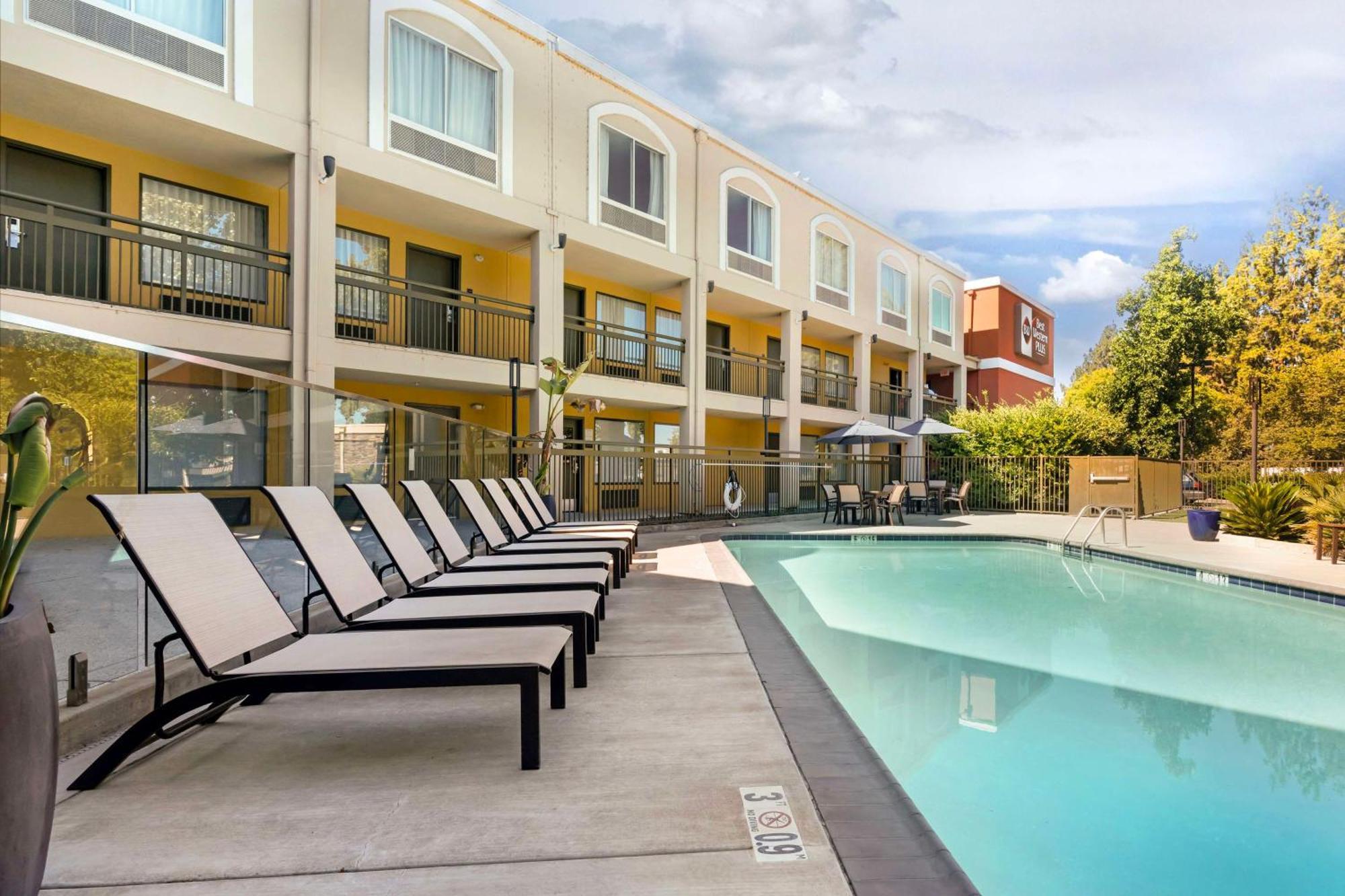 Best Western Plus Rancho Cordova Inn Bagian luar foto