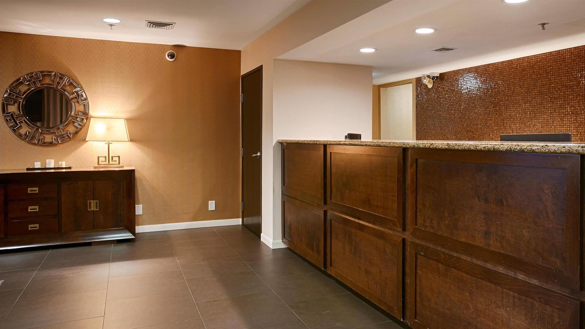 Best Western Plus Rancho Cordova Inn Bagian luar foto