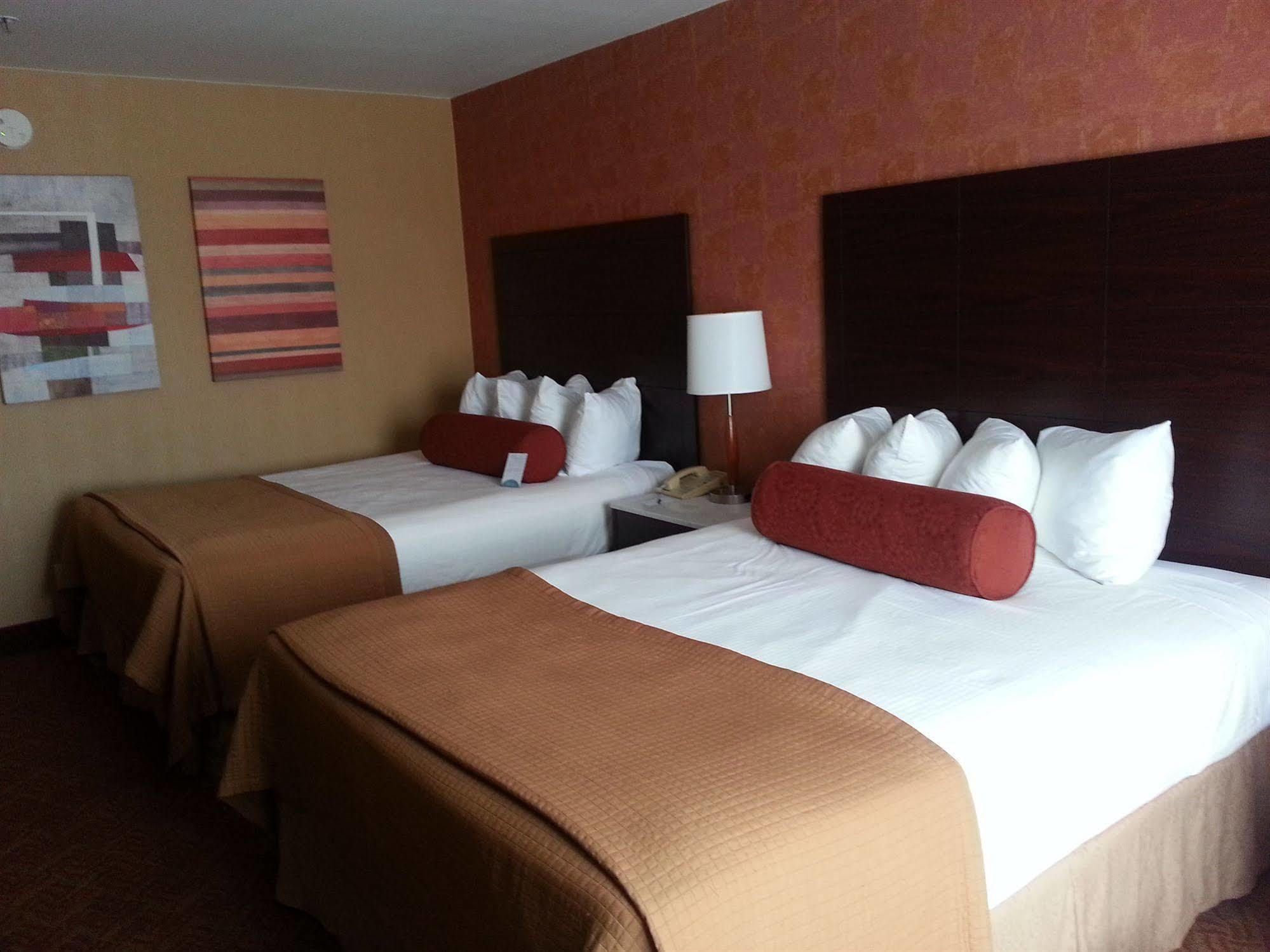 Best Western Plus Rancho Cordova Inn Bagian luar foto
