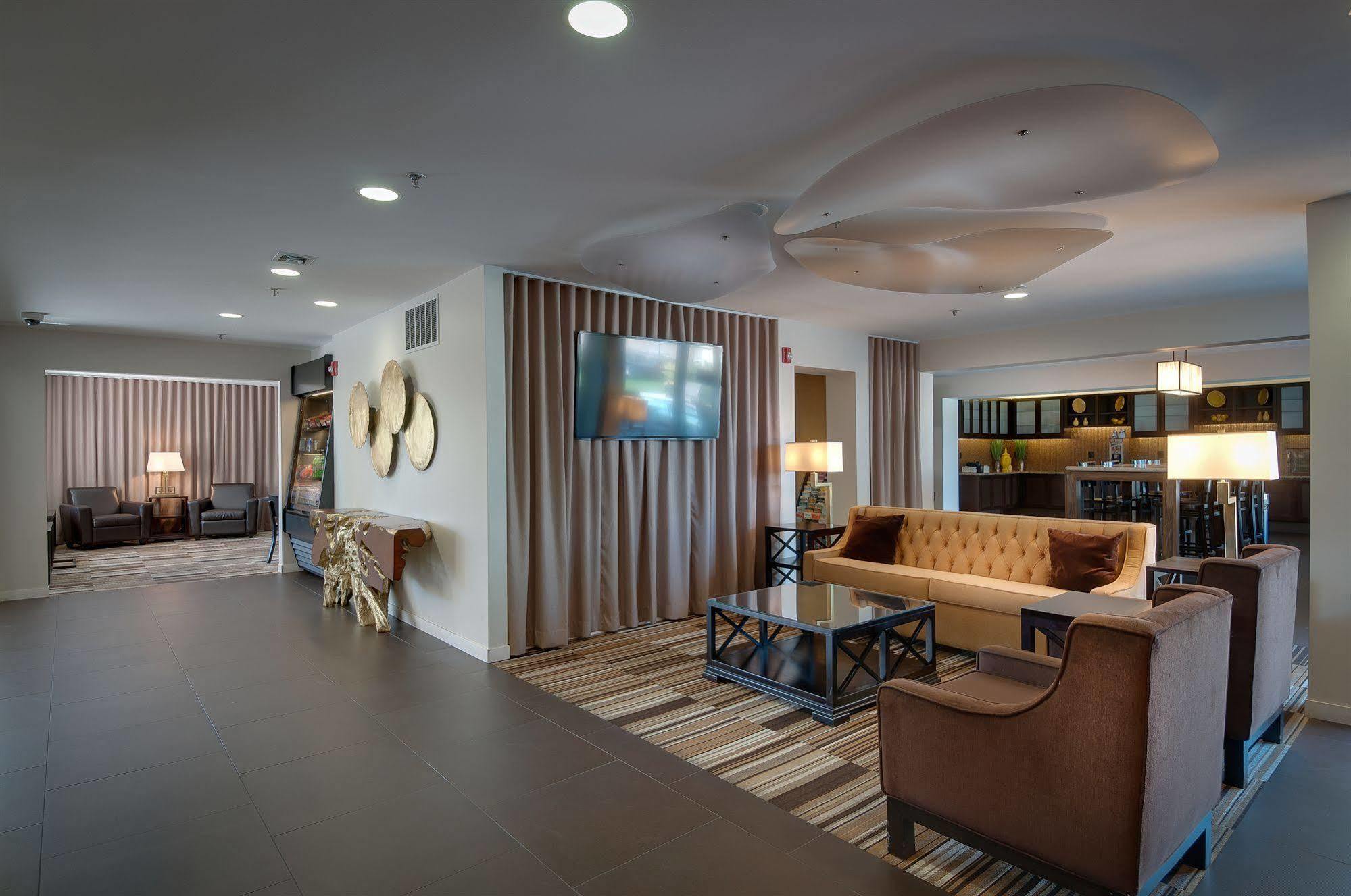Best Western Plus Rancho Cordova Inn Bagian luar foto